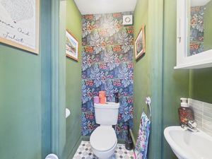 Cloakroom- click for photo gallery